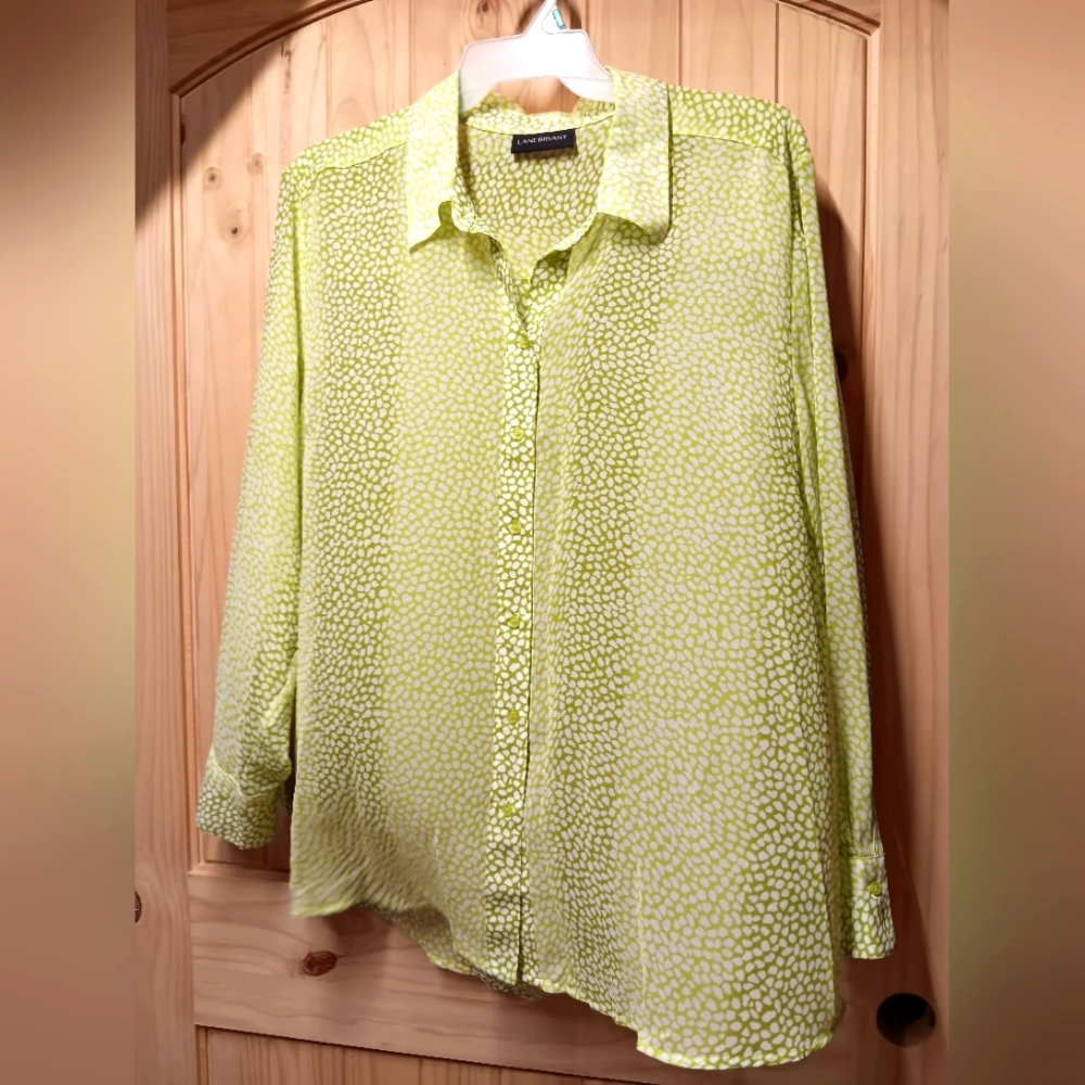 Lane Bryant Green and White Patterned Top EUC